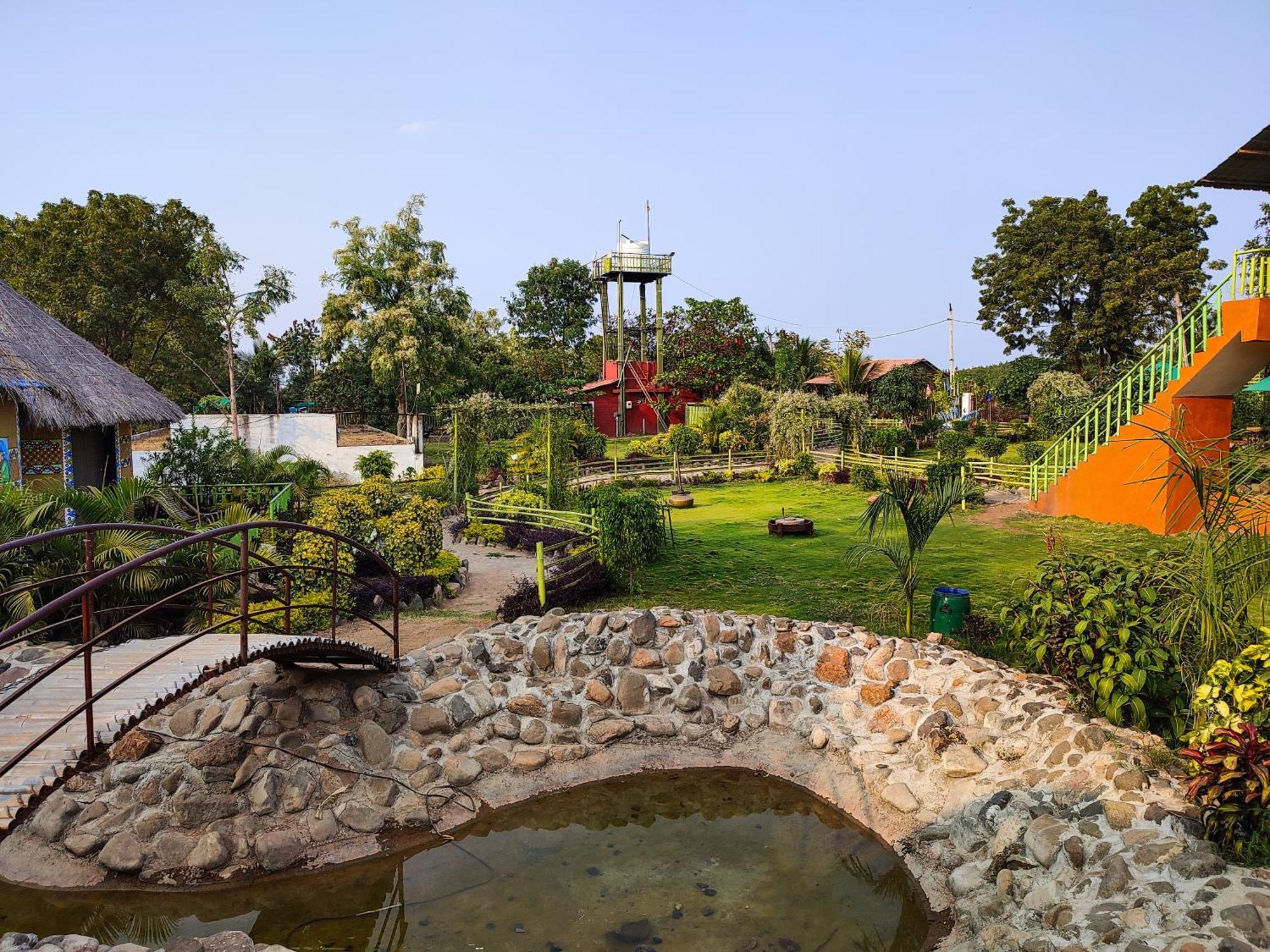 Van Vagdo Resort Rajpipla Екстериор снимка