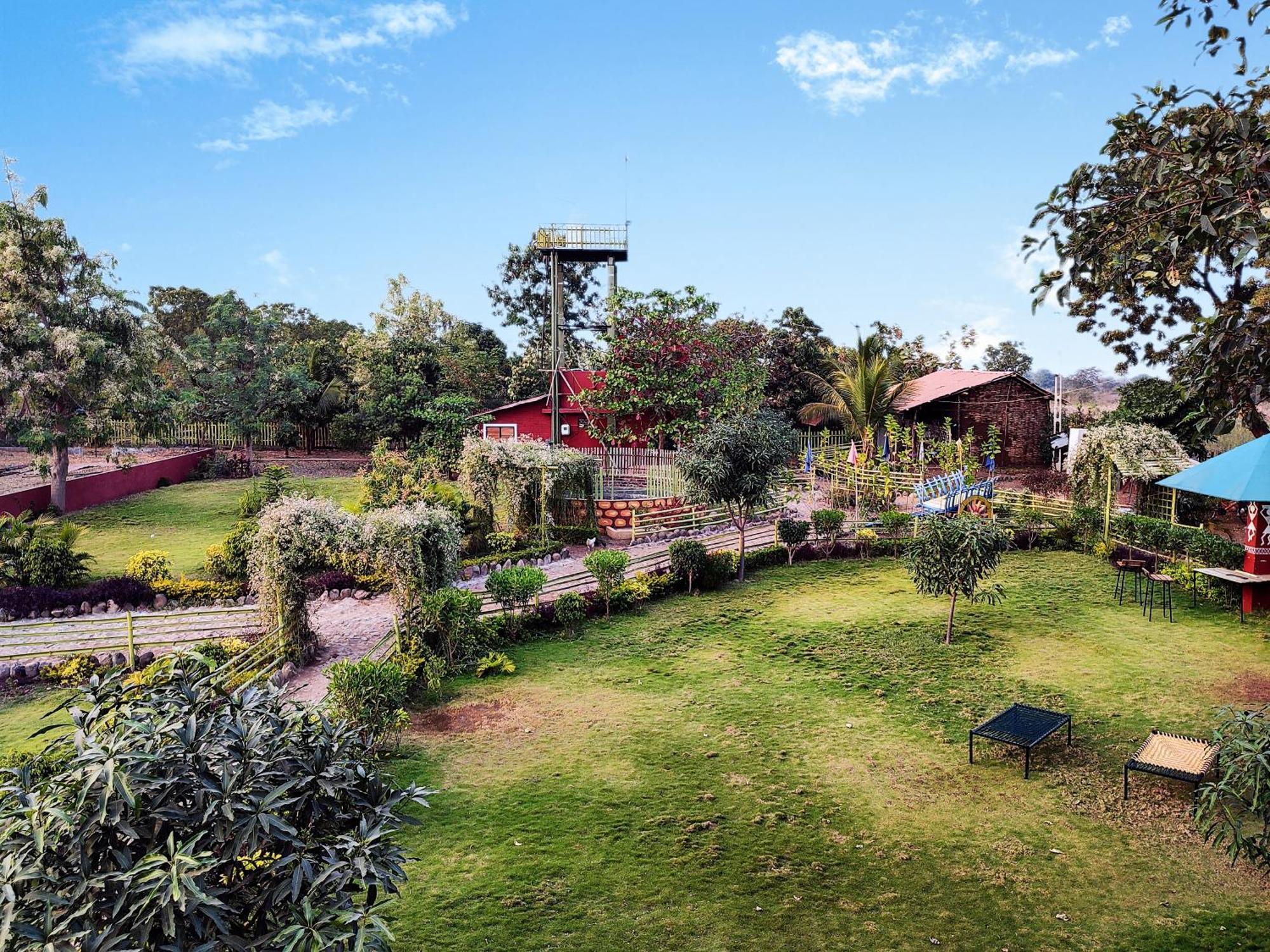 Van Vagdo Resort Rajpipla Екстериор снимка