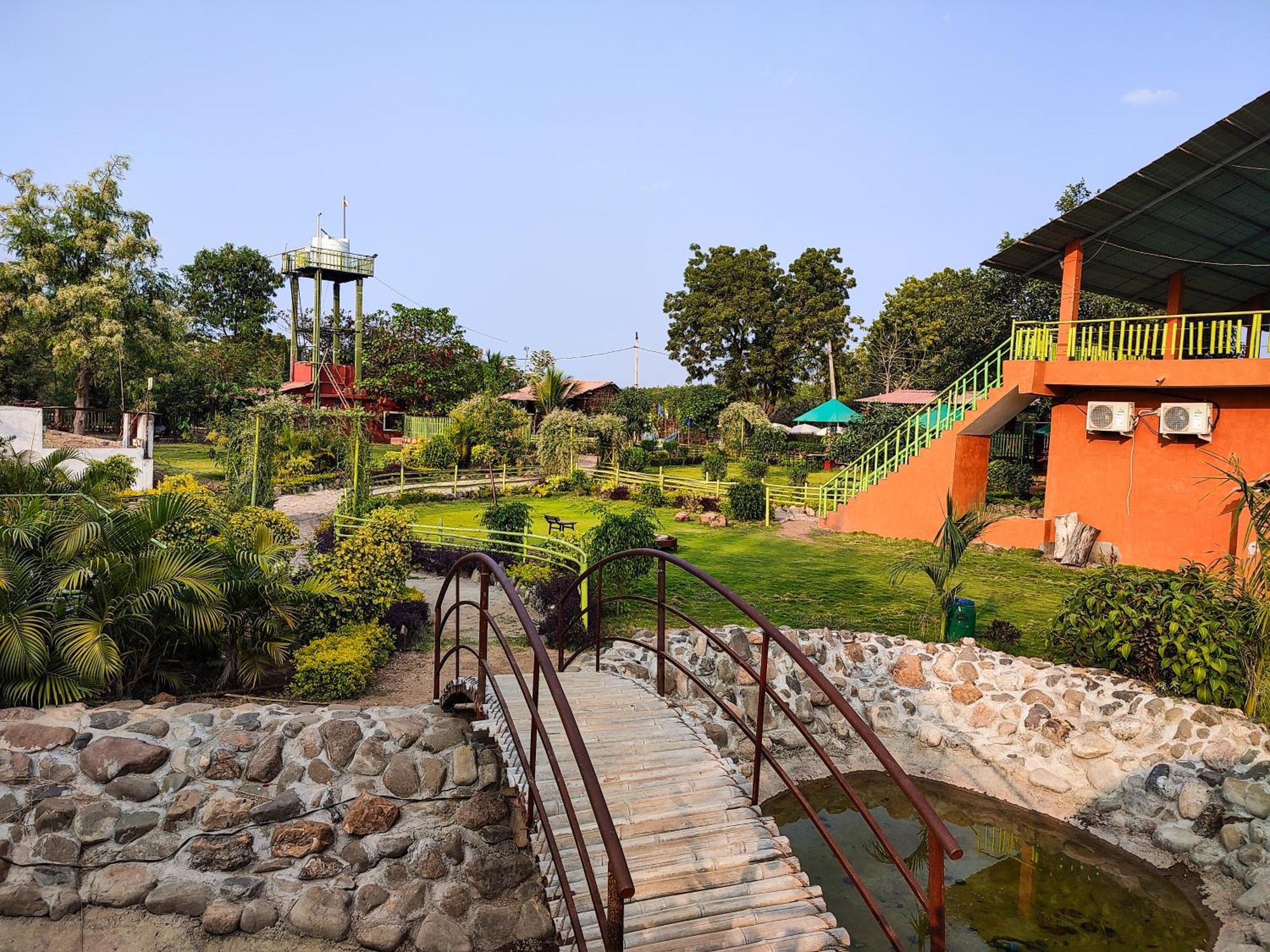 Van Vagdo Resort Rajpipla Екстериор снимка