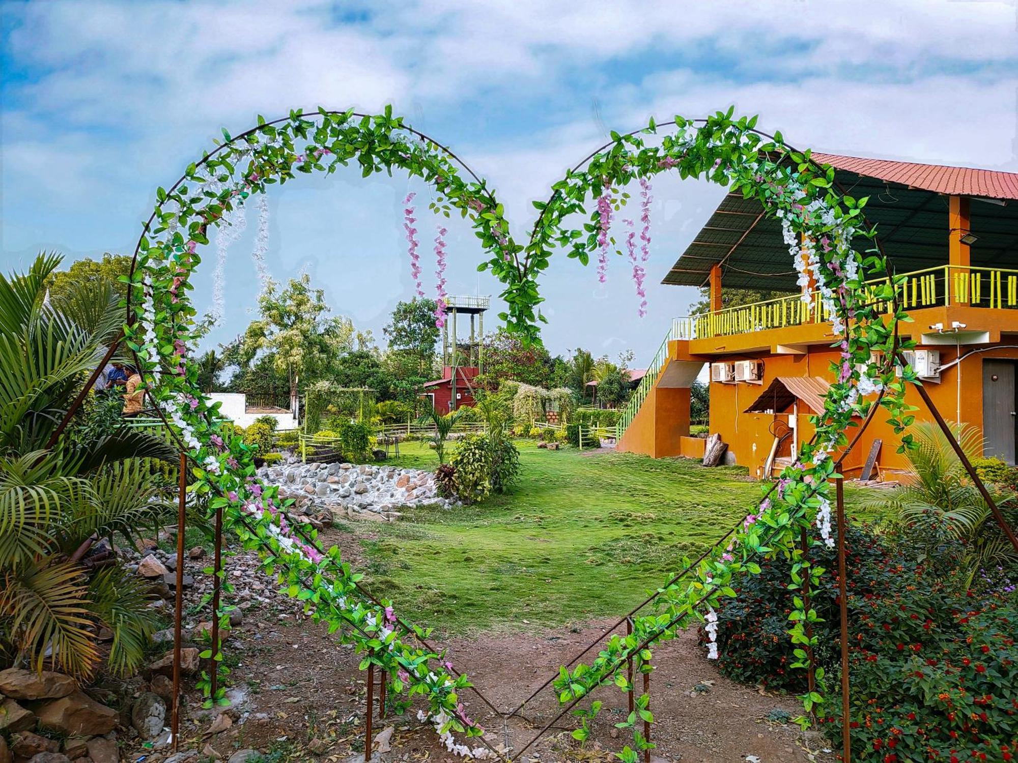 Van Vagdo Resort Rajpipla Екстериор снимка