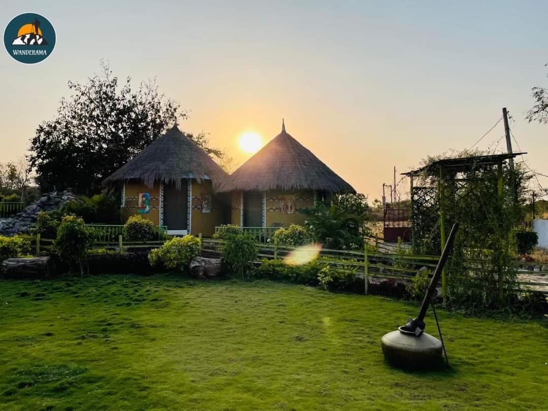 Van Vagdo Resort Rajpipla Екстериор снимка